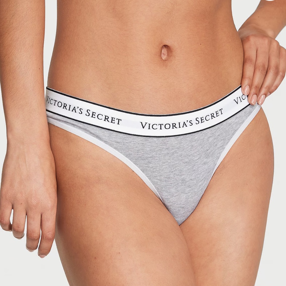 NWT Victoria’s Secret Logo Cotton Thong Panty